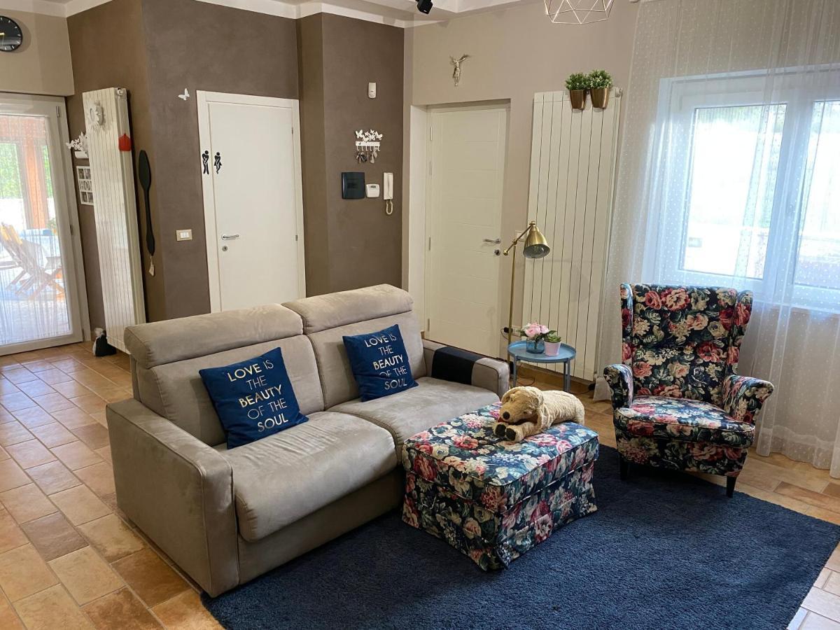Casa Vacanze Boutique House Casa Mimo San Demetrio ne' Vestini Extérieur photo