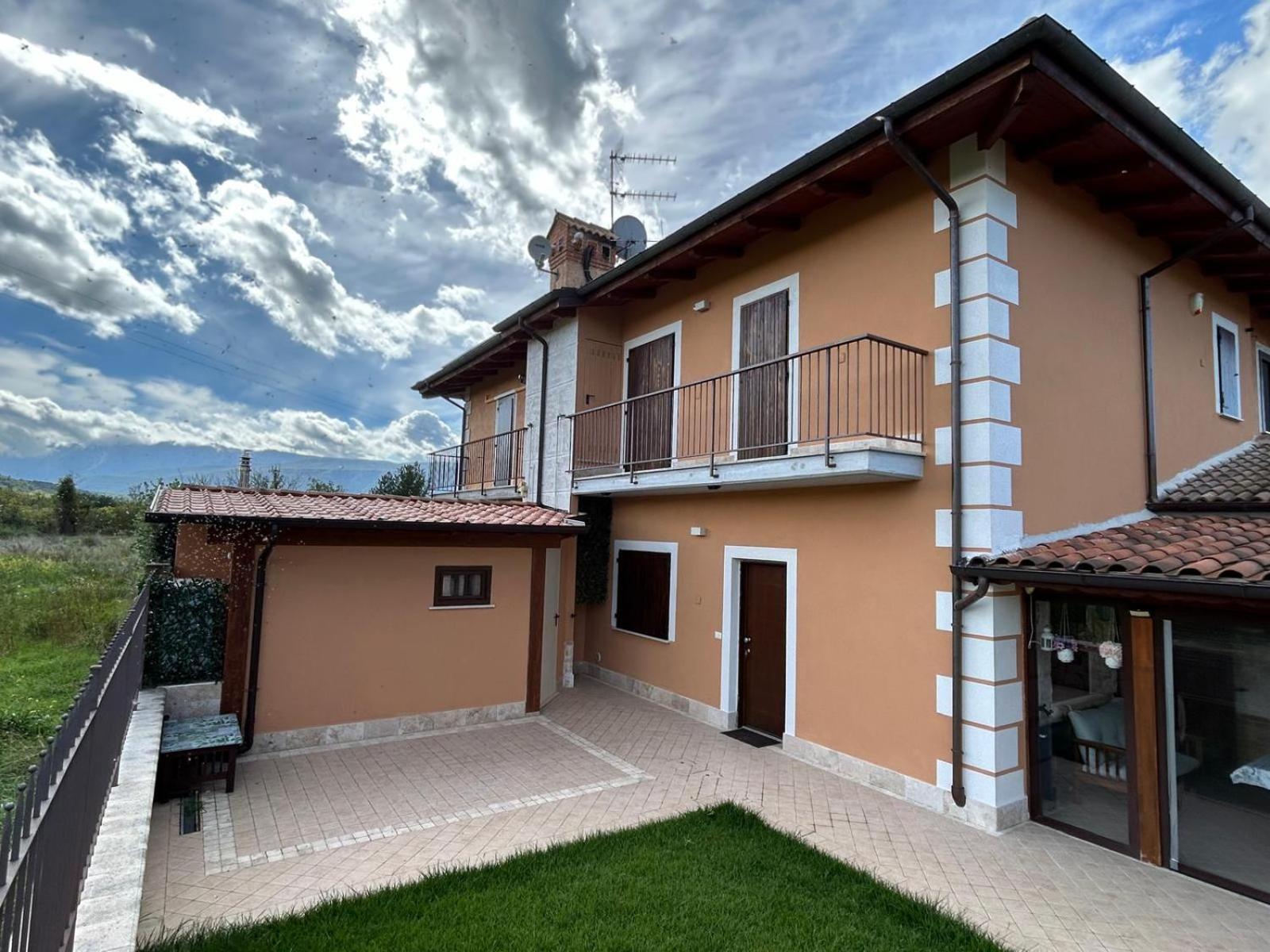 Casa Vacanze Boutique House Casa Mimo San Demetrio ne' Vestini Extérieur photo